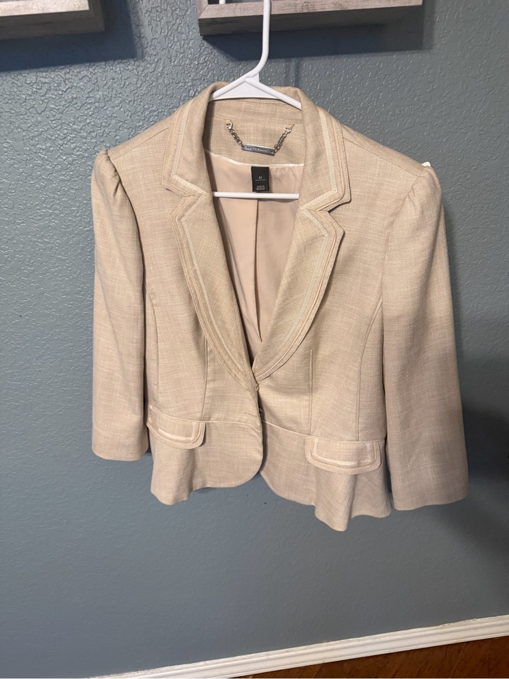 White House black market size 12 Women's Cream Tailored Peplum Blazer